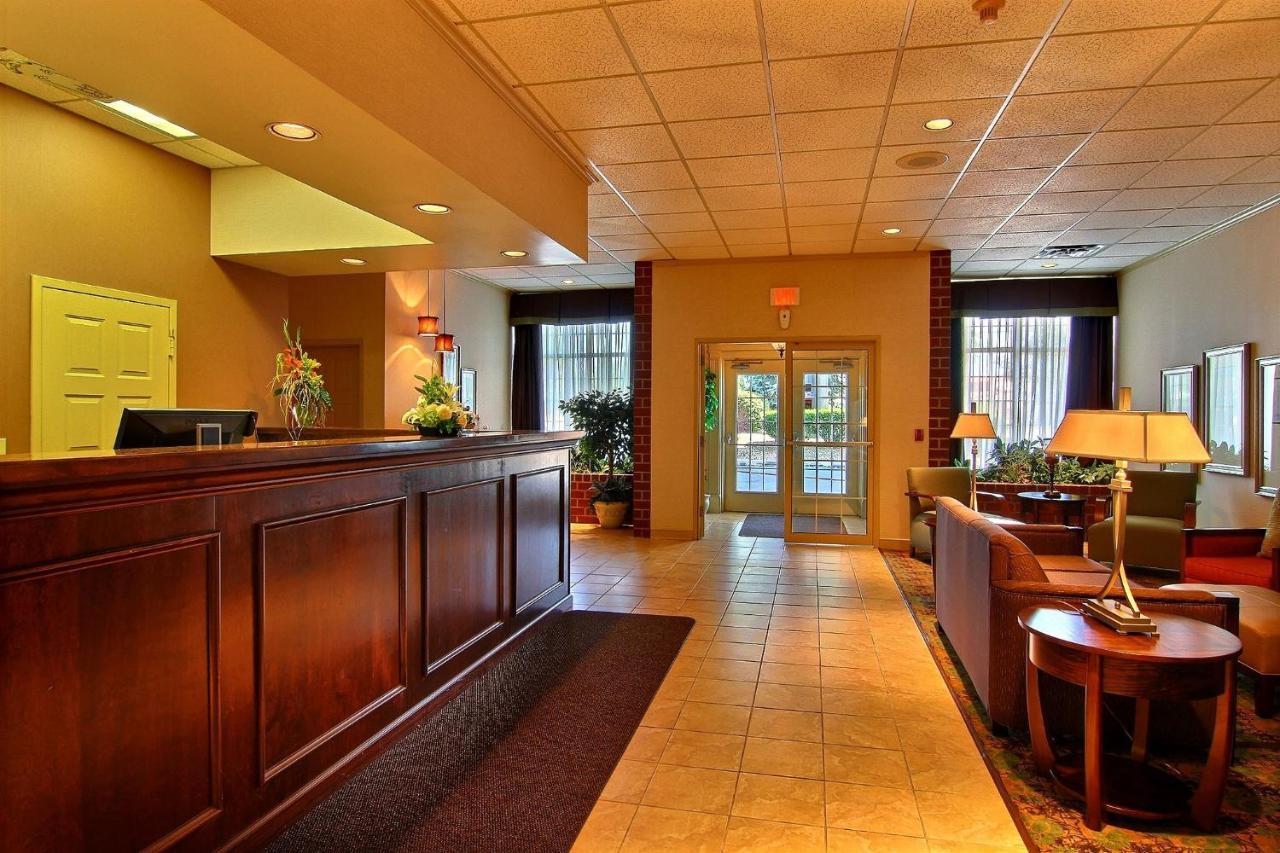 Quality Inn & Suites Mansfield Ngoại thất bức ảnh