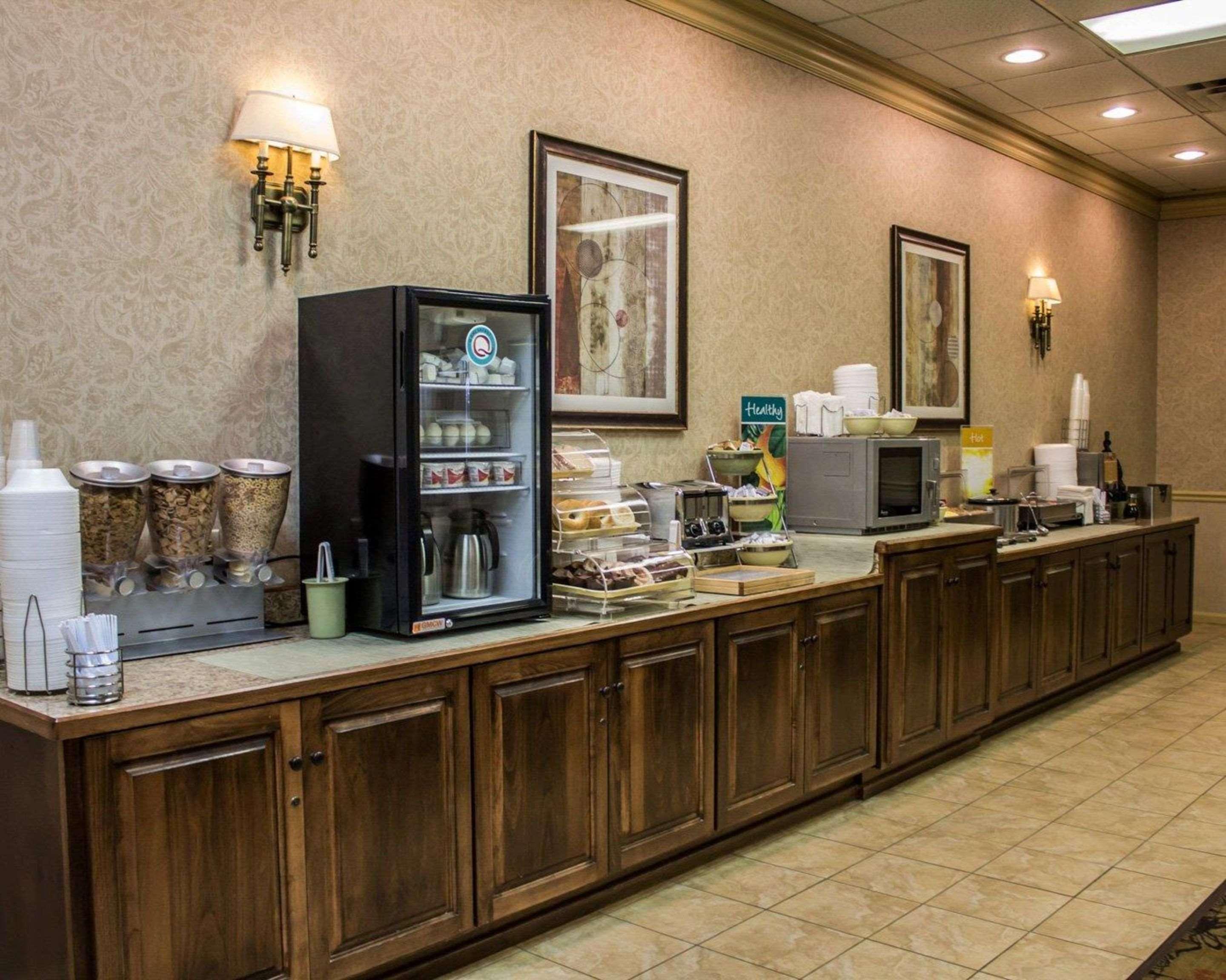 Quality Inn & Suites Mansfield Ngoại thất bức ảnh
