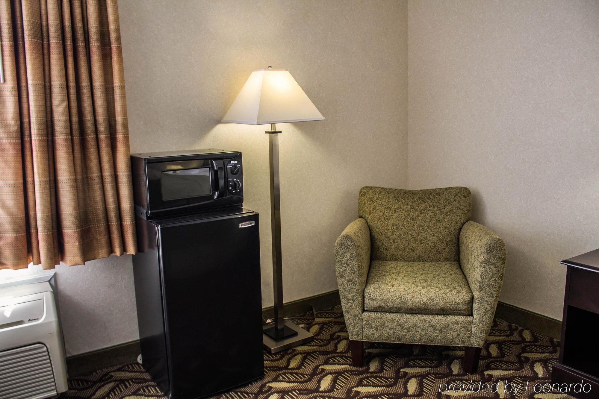 Quality Inn & Suites Mansfield Ngoại thất bức ảnh