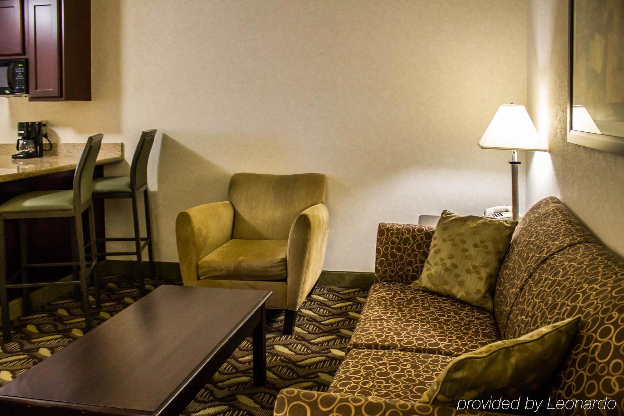 Quality Inn & Suites Mansfield Ngoại thất bức ảnh